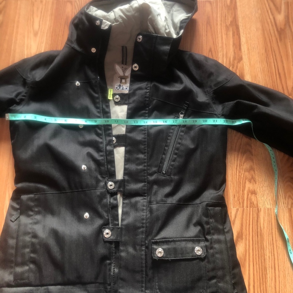 Burton winter jacket - Picture 14 of 15